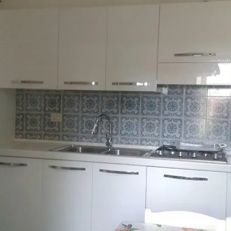 Breathtaking Panoramic Penthouse In Center דירה *